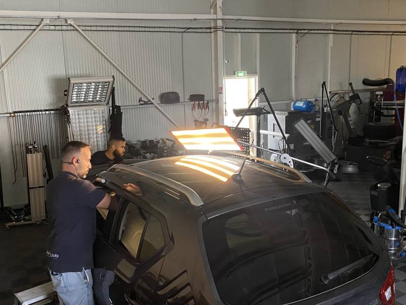 Réparation d’une carrosserie grêlé