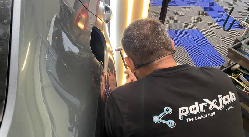 Comment lever les bosses de grêle sur une carrosserie ?