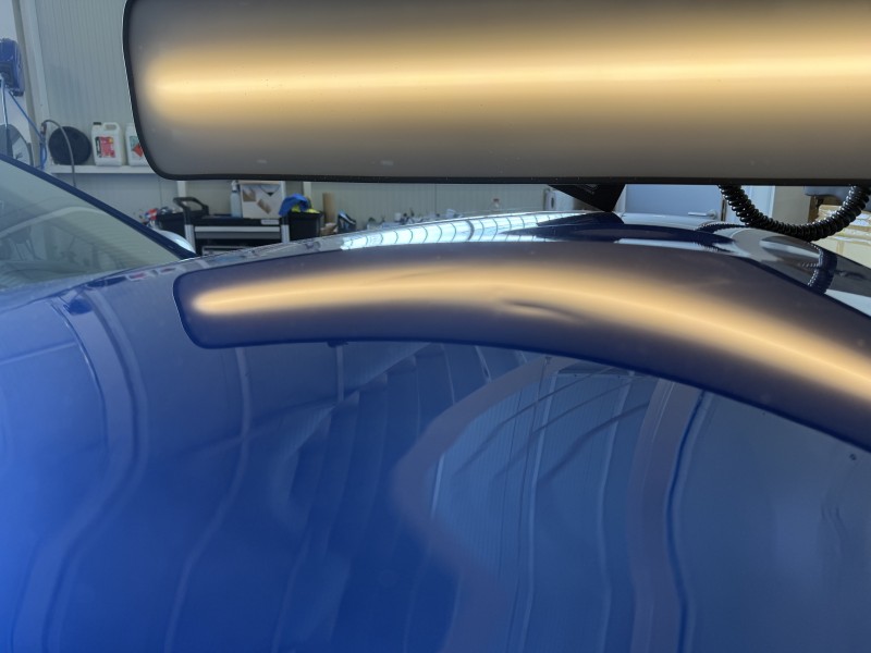 Débosselage sans peinture sur capot de Renault Mégane RS à Aubagne 13400